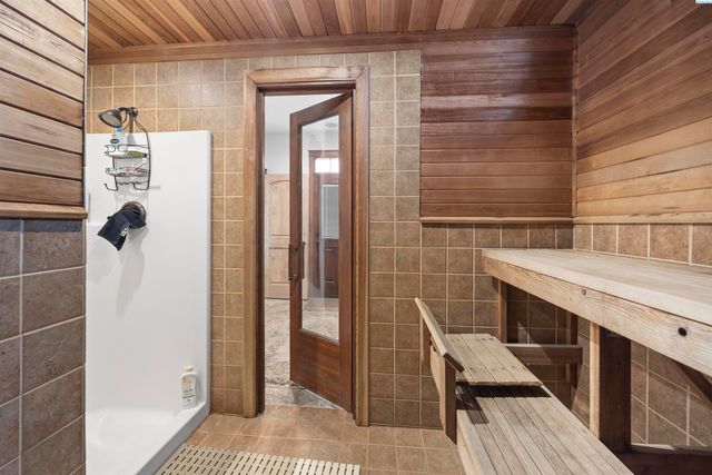 8101 Olin Ct, Pasco, WA 99301