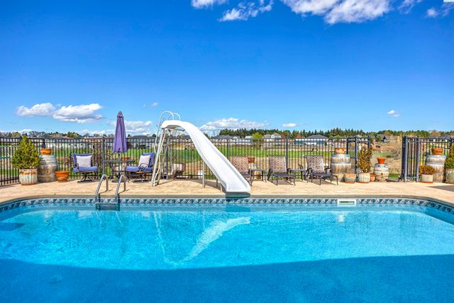 8101 Olin Ct, Pasco, WA 99301