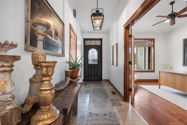 8101 Olin Ct, Pasco, WA 99301