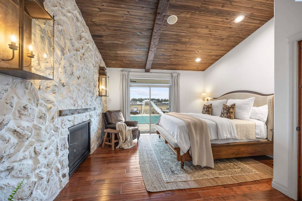 8101 Olin Ct, Pasco, WA 99301