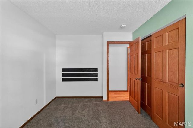 1014 Holly River Drive, Florissant, MO 63031