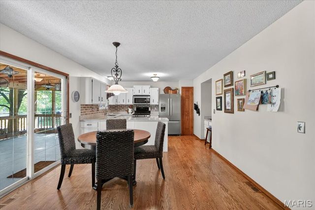 1014 Holly River Drive, Florissant, MO 63031