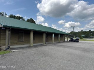 5749 Us 1, Vass, NC 28394
