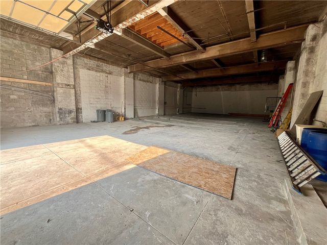 461 Douglas Avenue, Providence, RI 02908