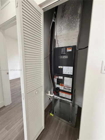 1048 Jay Ct, La Belle, FL 33935