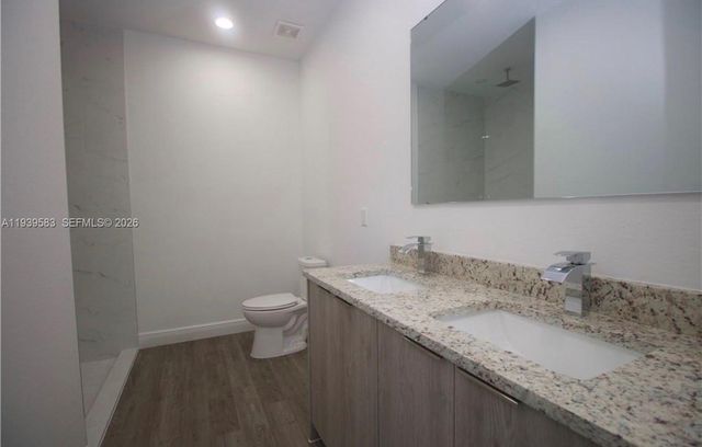 1048 Jay Ct, La Belle, FL 33935