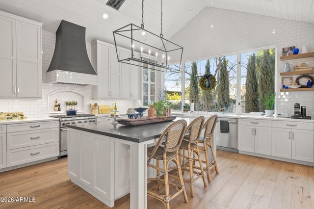 3715 E Sells Drive, Phoenix, AZ 85018