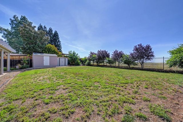 4501 McRoberts Dr, Mather, CA 95655