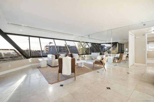 230 W Laurel 303, San Diego, CA 92101