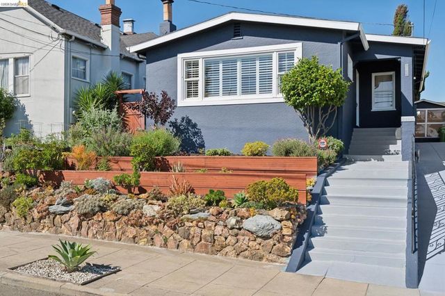5208 Trask St, Oakland, CA 94601