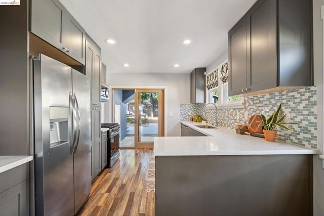 5208 Trask St, Oakland, CA 94601
