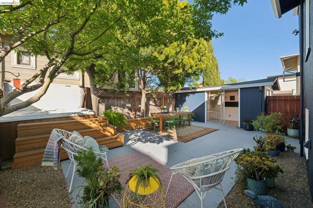 5208 Trask St, Oakland, CA 94601