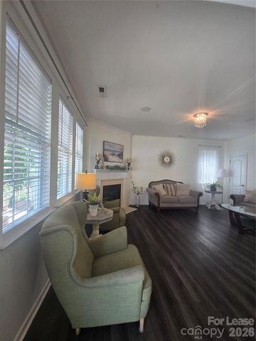 6503 Manitoba Lane, Charlotte, NC 28277