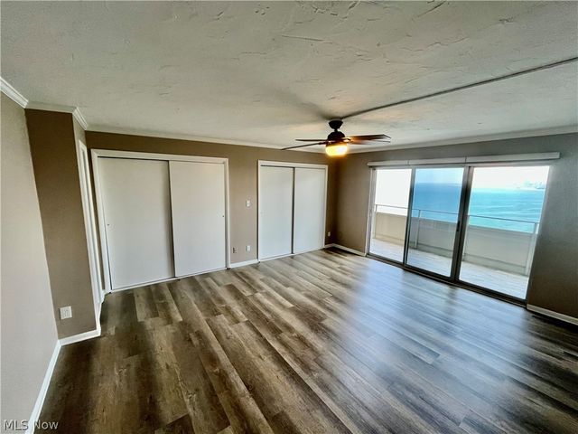 12900 Lake Avenue PH34, Lakewood, OH 44107