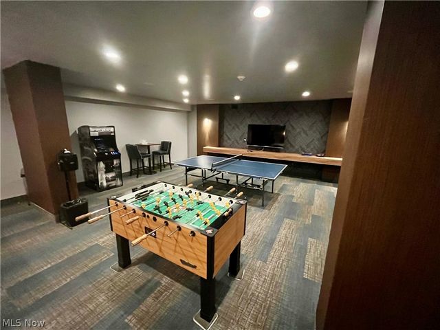 12900 Lake Avenue PH34, Lakewood, OH 44107