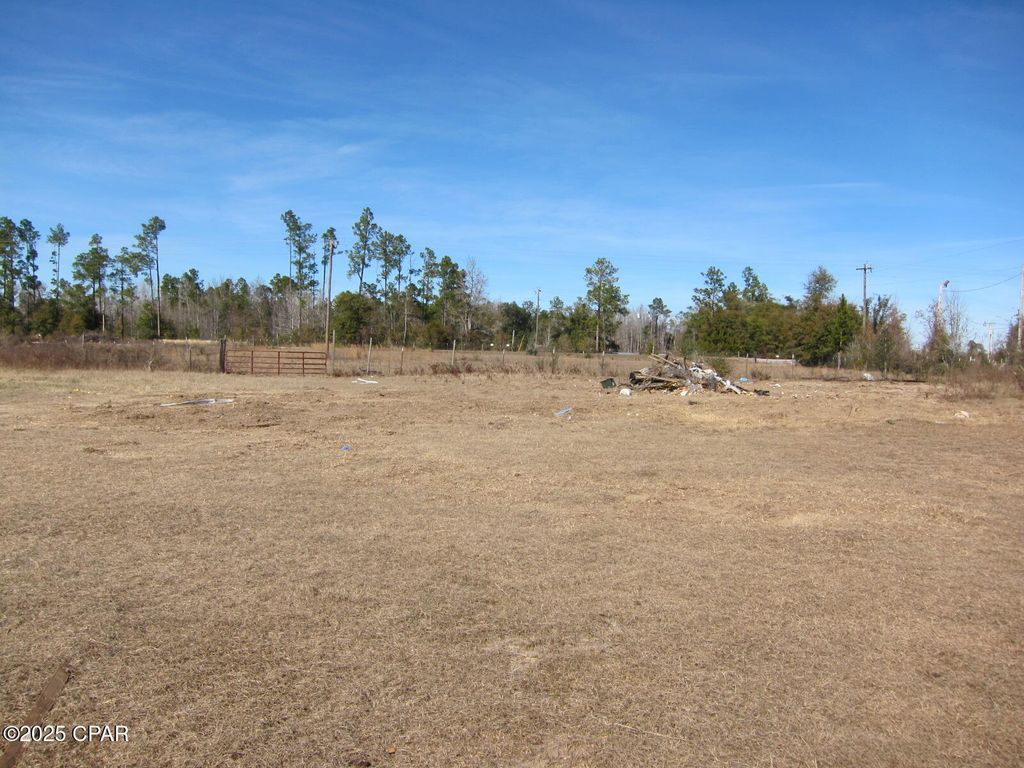 2935 Gardenview rd, Cottondale, FL 32431