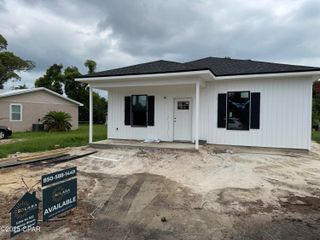 2212 E 8th Street, Panama City, FL 32401