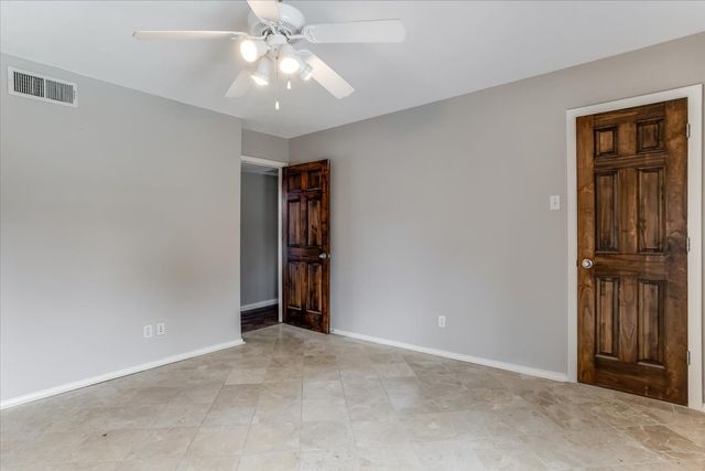 10109 Regal Park Lane 117, Dallas, TX 75230