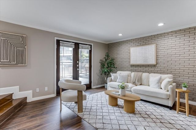 10109 Regal Park Lane 117, Dallas, TX 75230