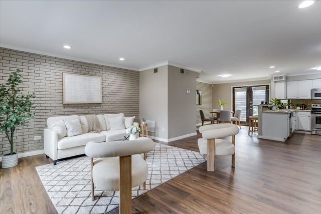 10109 Regal Park Lane 117, Dallas, TX 75230