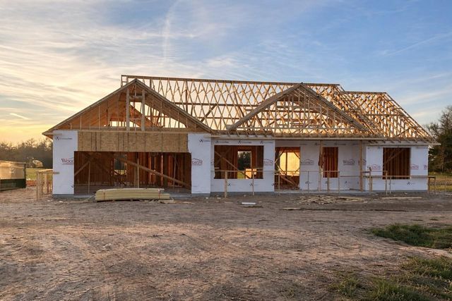 102 Pueblo Drive, Caldwell, TX 77836