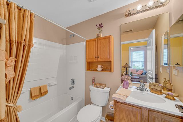 13528 Bonaire Road, Huntley, IL 60142