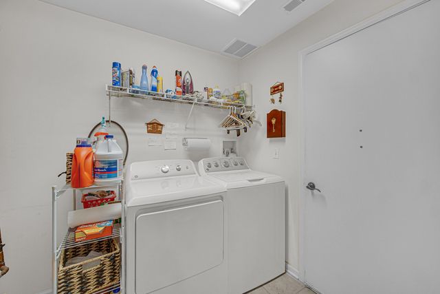 13528 Bonaire Road, Huntley, IL 60142
