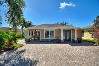 751 MEANDERING WAY, Polk City, FL 33868