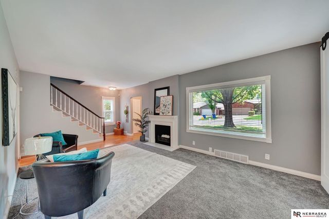 3345 Grimsby Lane, Lincoln, NE 68502