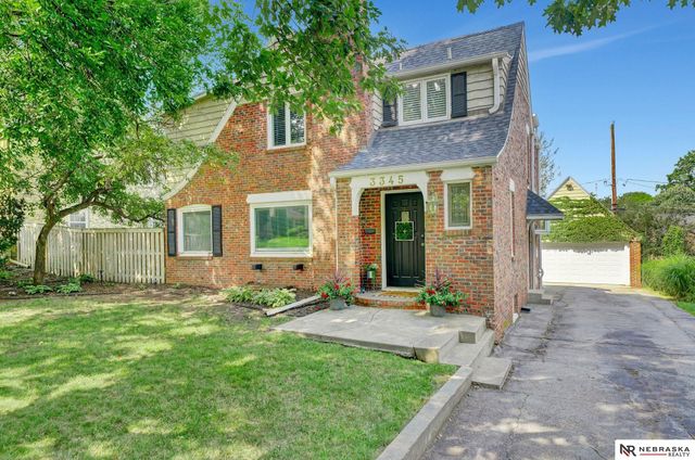 3345 Grimsby Lane, Lincoln, NE 68502