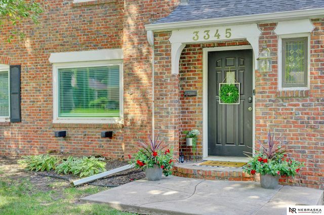 3345 Grimsby Lane, Lincoln, NE 68502
