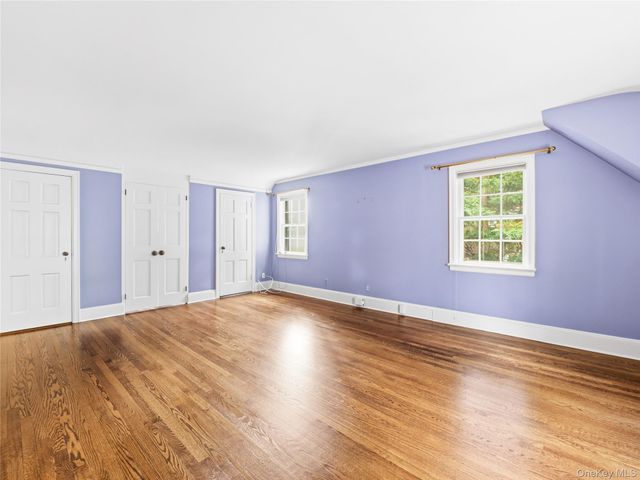 61 Mason Drive, Manhasset, NY 11030