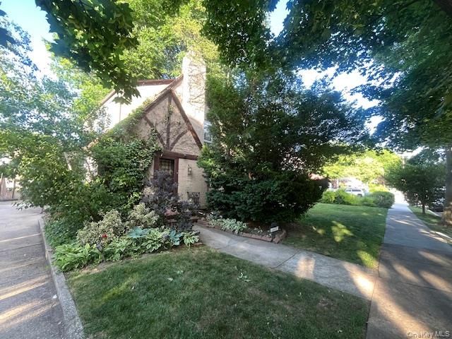 11515 Babbage Street, Richmond Hill, NY 11418