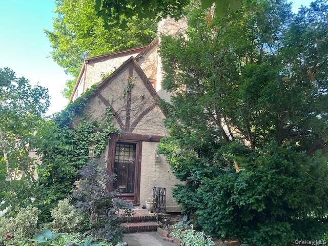 11515 Babbage Street, Richmond Hill, NY 11418