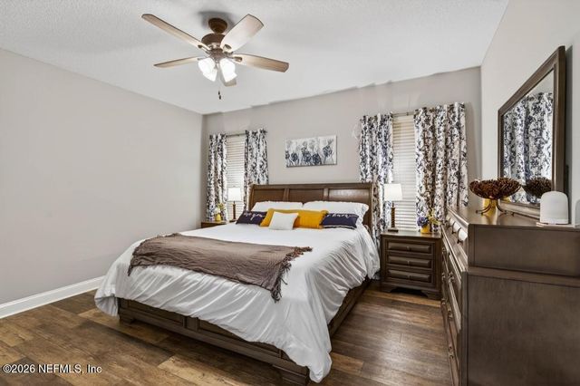 8285 RIVER EDGE Place, Jacksonville, FL 32218