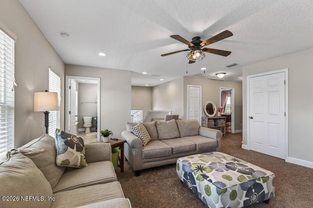 8285 RIVER EDGE Place, Jacksonville, FL 32218