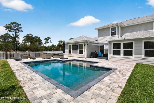 8285 RIVER EDGE Place, Jacksonville, FL 32218