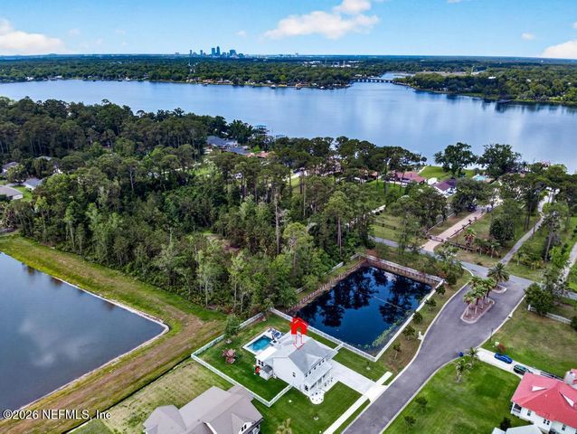 8285 RIVER EDGE Place, Jacksonville, FL 32218