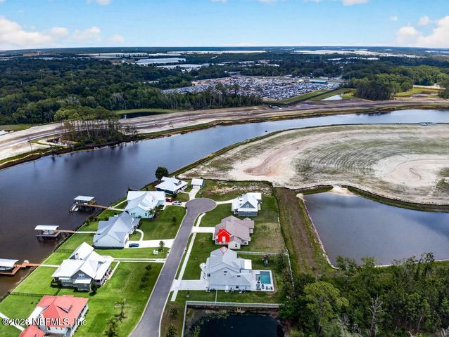 8285 RIVER EDGE Place, Jacksonville, FL 32218