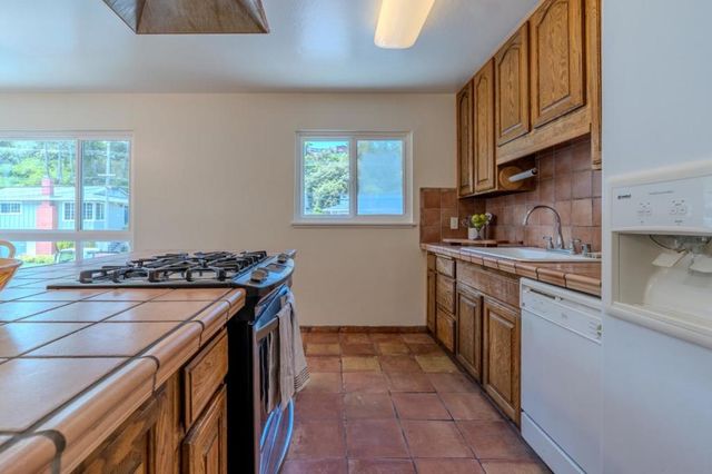 1173 Alicante Drive, Pacifica, CA 94044