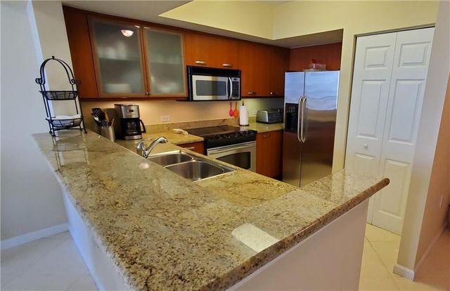 2001 N OCEAN Boulevard 1106, Fort Lauderdale, FL 33305