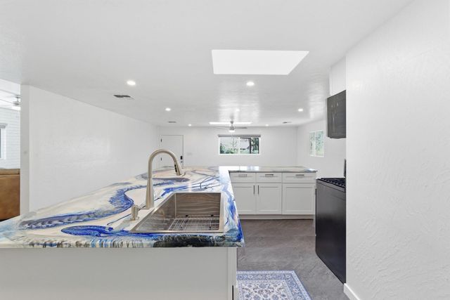 36975 N Sunset Trail, Cave Creek, AZ 85331