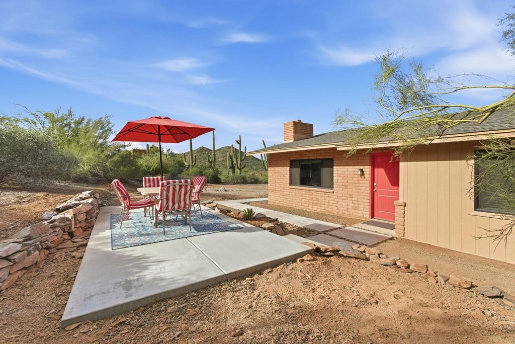 36975 N Sunset Trail, Cave Creek, AZ 85331