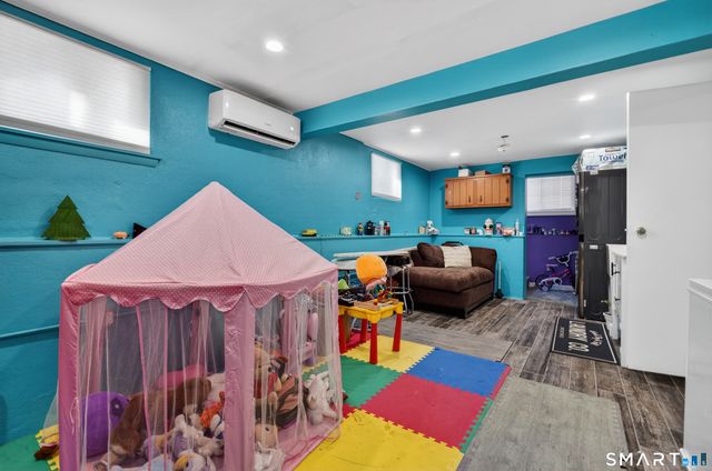 120 Clark Street, Bridgeport, CT 06606