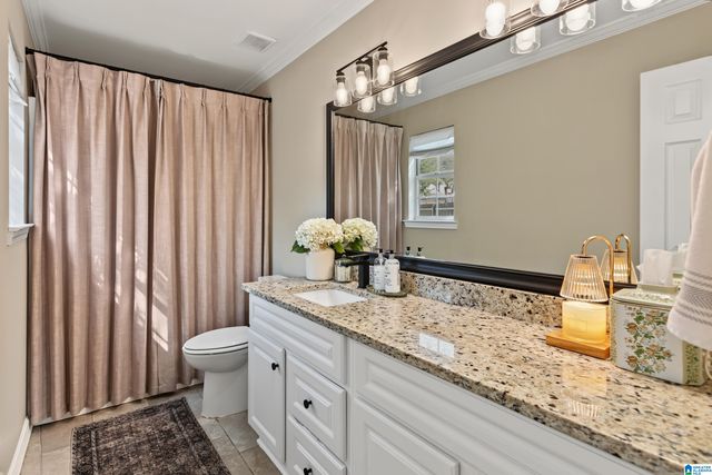 174 STONEBRIDGE CIRCLE, Pelham, AL 35124