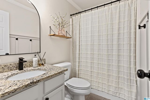 174 STONEBRIDGE CIRCLE, Pelham, AL 35124