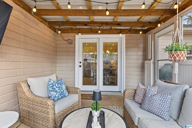 174 STONEBRIDGE CIRCLE, Pelham, AL 35124