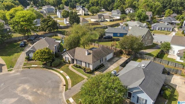174 STONEBRIDGE CIRCLE, Pelham, AL 35124