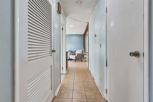 6207 Ivy Hill Road, Fort Worth, TX 76135