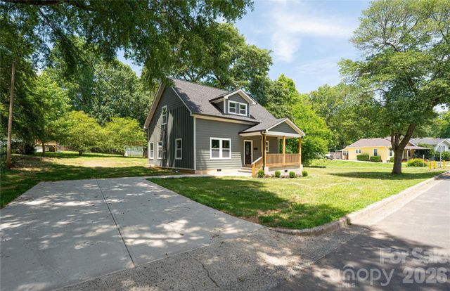 209 East Dixon Street, Lincolnton, NC 28092